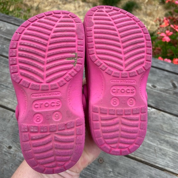 Adorable CROCS - Picture 4 of 4